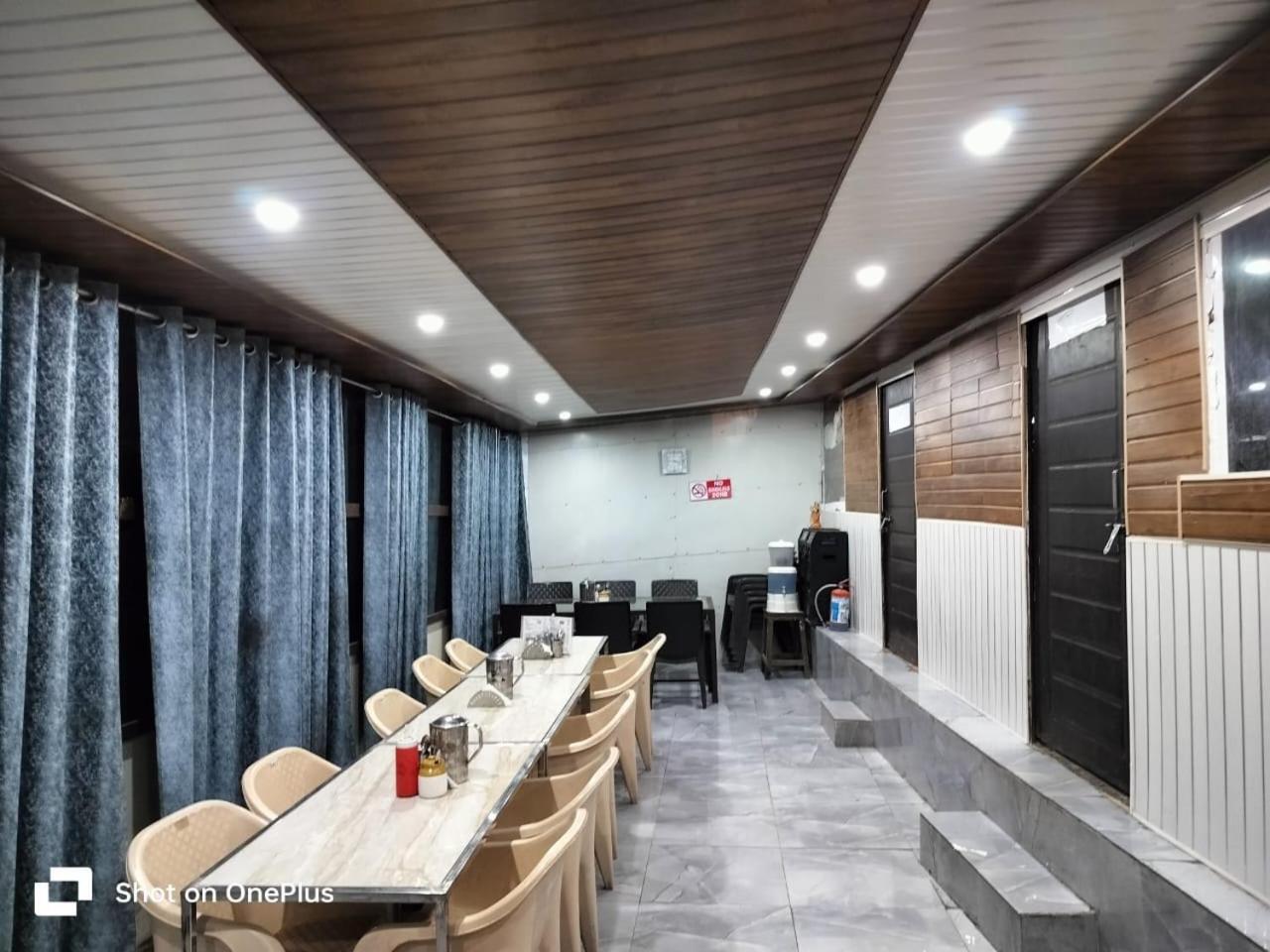 Silver Dew Resorts And Restaurant Dhanaulti Zewnętrze zdjęcie