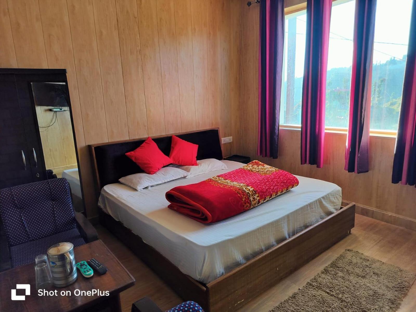 Silver Dew Resorts And Restaurant Dhanaulti Zewnętrze zdjęcie