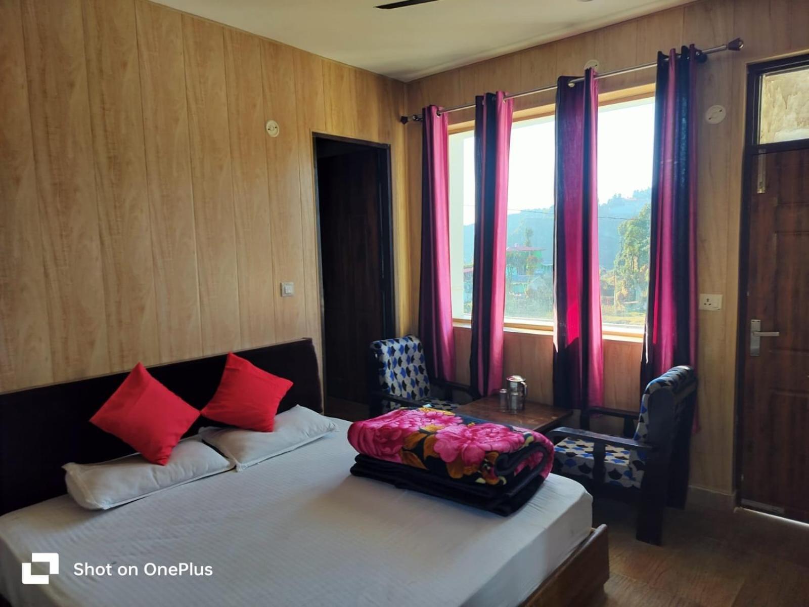 Silver Dew Resorts And Restaurant Dhanaulti Zewnętrze zdjęcie